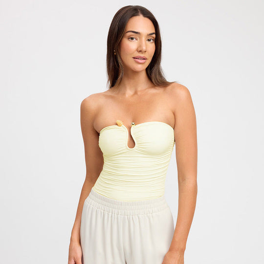 Narella – Strapless top met sierdetail