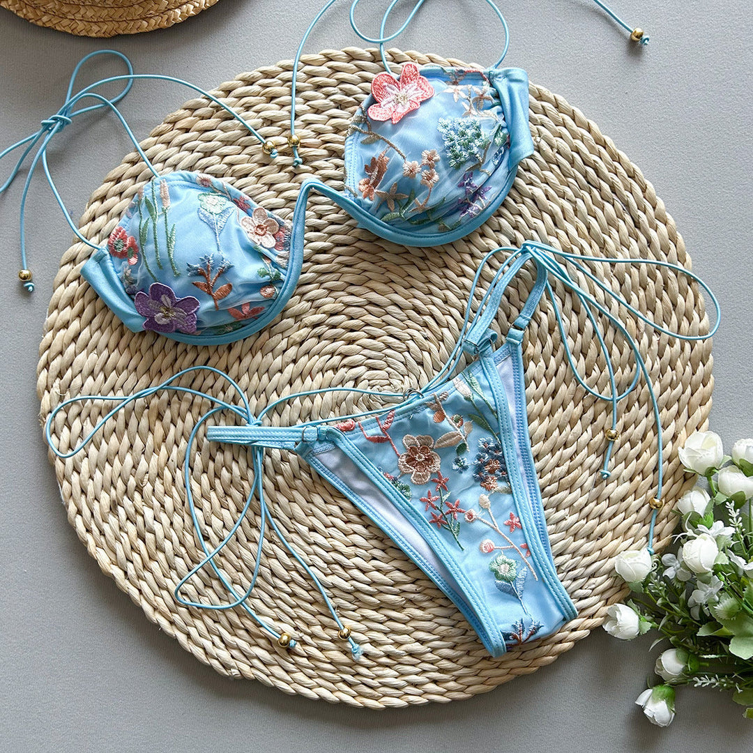 Claire – Elegante bikini met embroidery en split