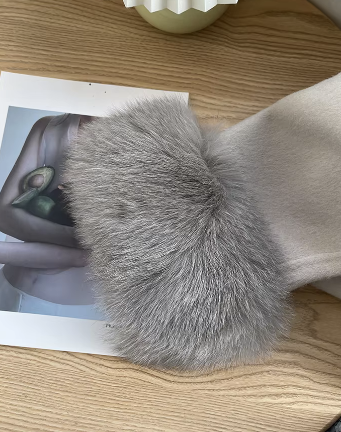 Noémie - Luxe mantel met ceintuur en elegante pasvorm