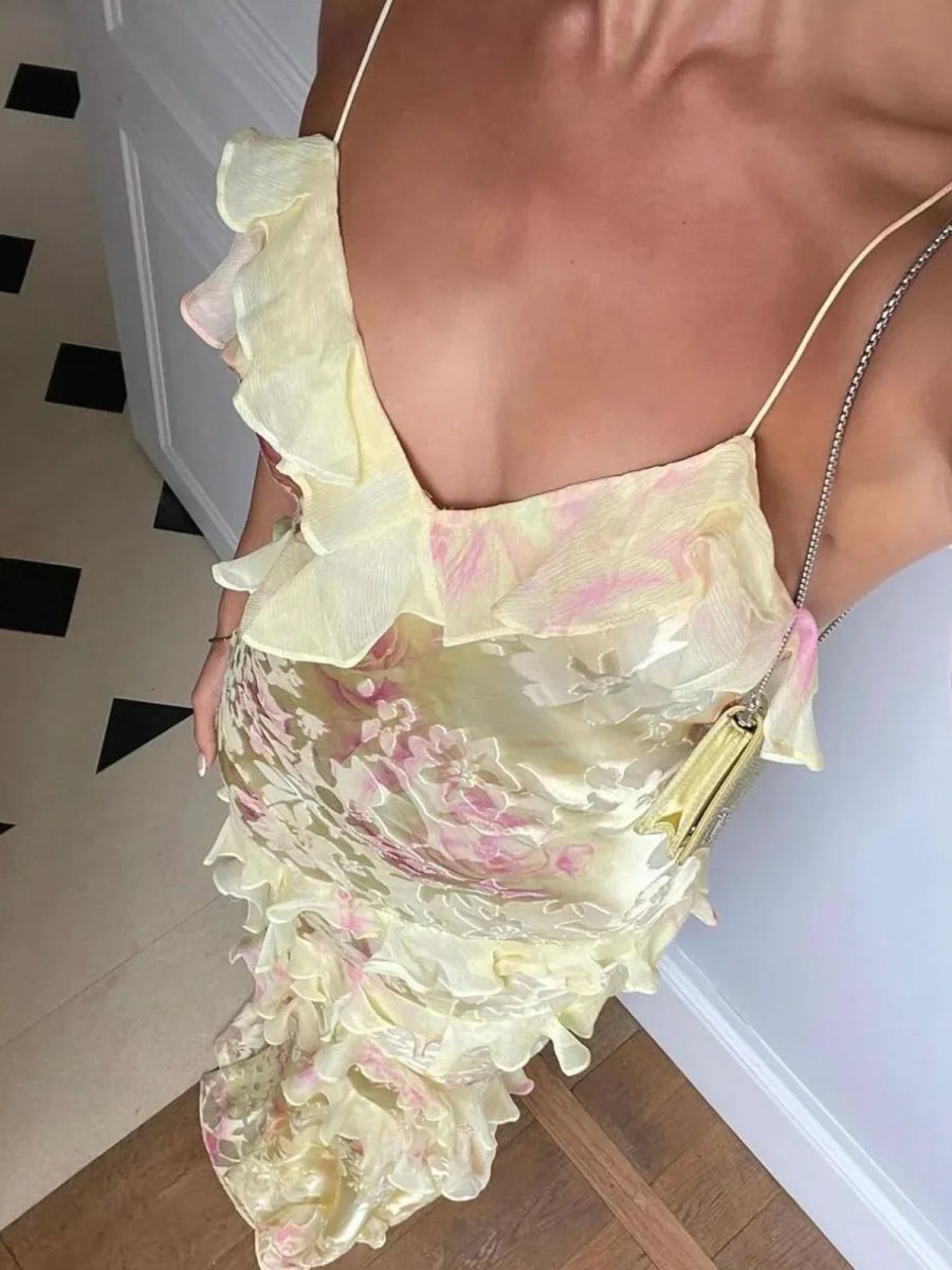 Aureline – Elegante Ruffle Jurk met Speelse Touch