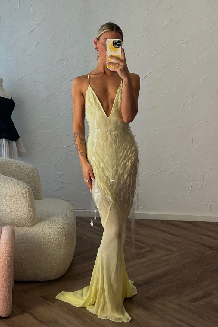 Anna – Mouwloze maxi-jurk met diepe V-hals