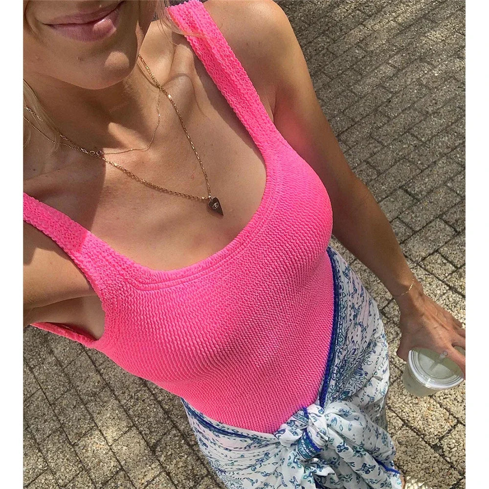 Elvyra – Badpak met textuur en open rug