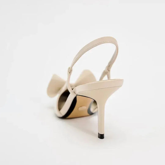 Luca - Elegante Beige Stiletto’s met Strikdetail